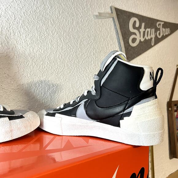 Nike Blazer Mid sacai Black Wolf Grey Mens Size 10 Womens Size 11.5 BV0072 002 - Picture 13 of 16